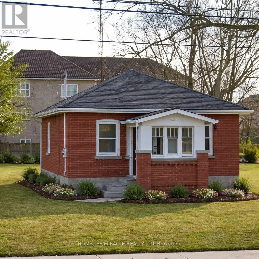 4555 14th Avenue, Markham (Milliken Mills East)